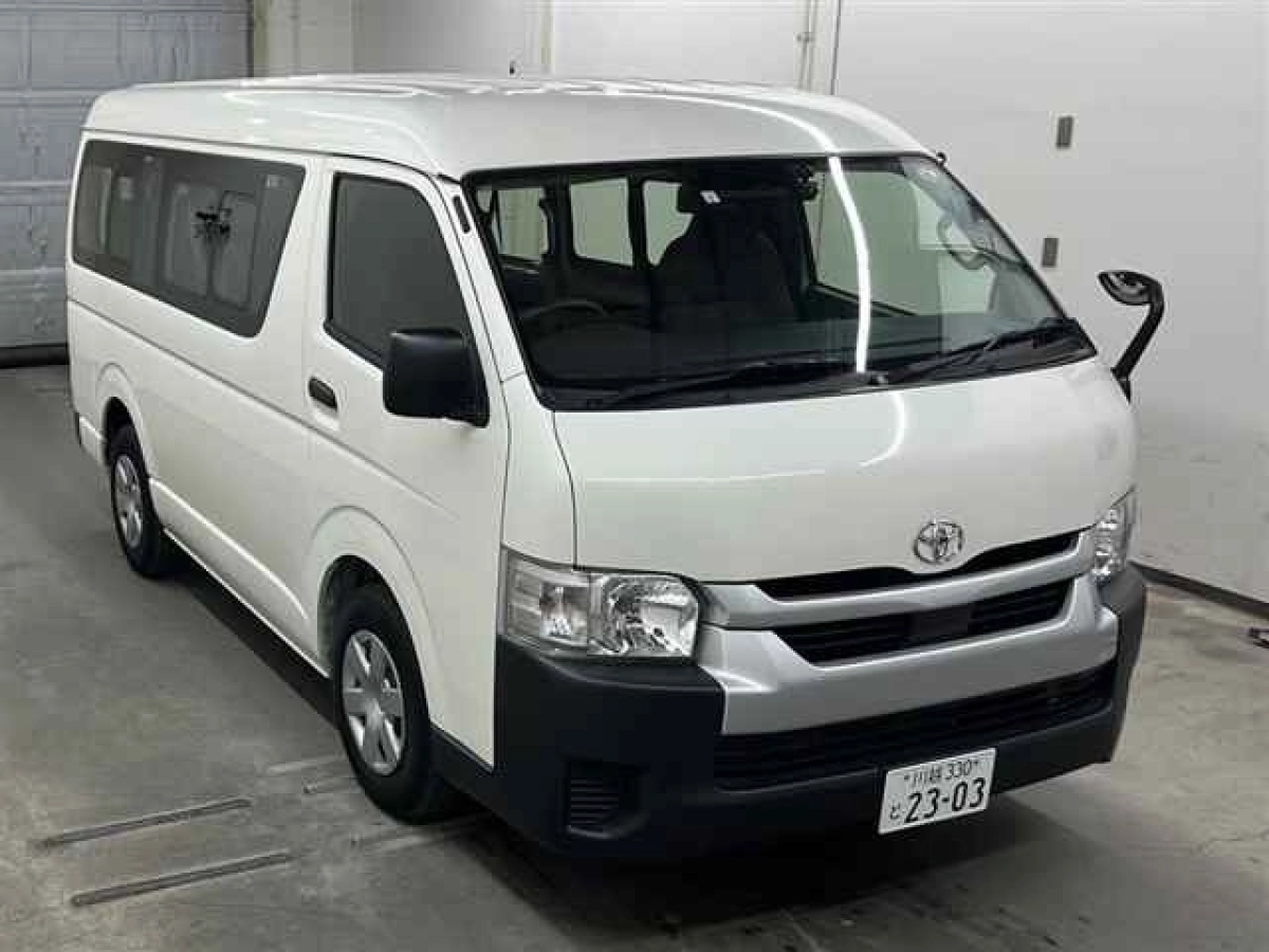 TOYOTA HIACE TRH214W 2023