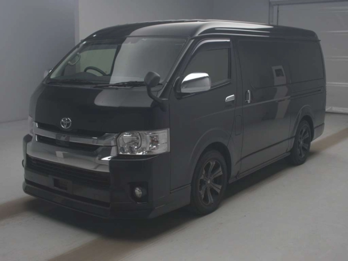 TOYOTA HIACE TRH219W 2019