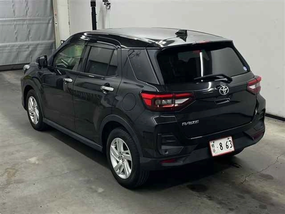 TOYOTA RAIZE