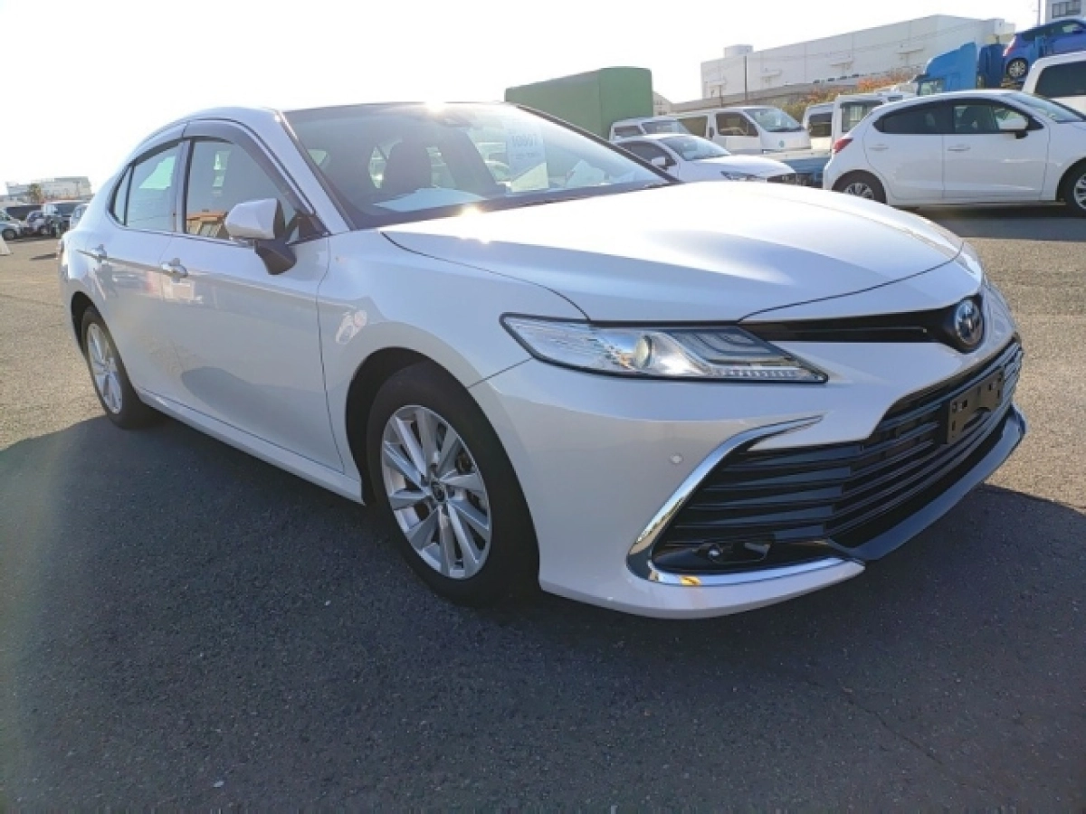 TOYOTA CAMRY