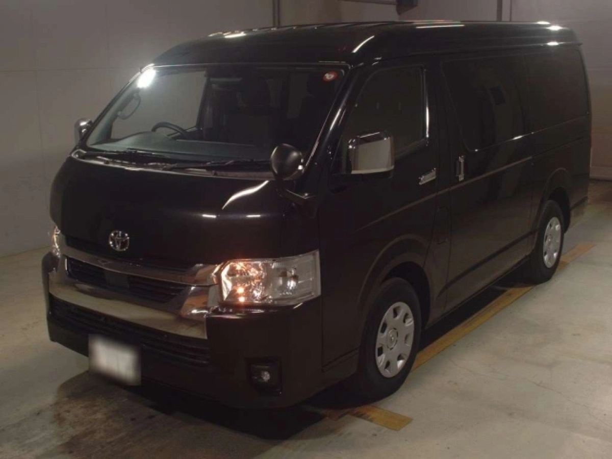TOYOTA HIACE TRH214W 2023