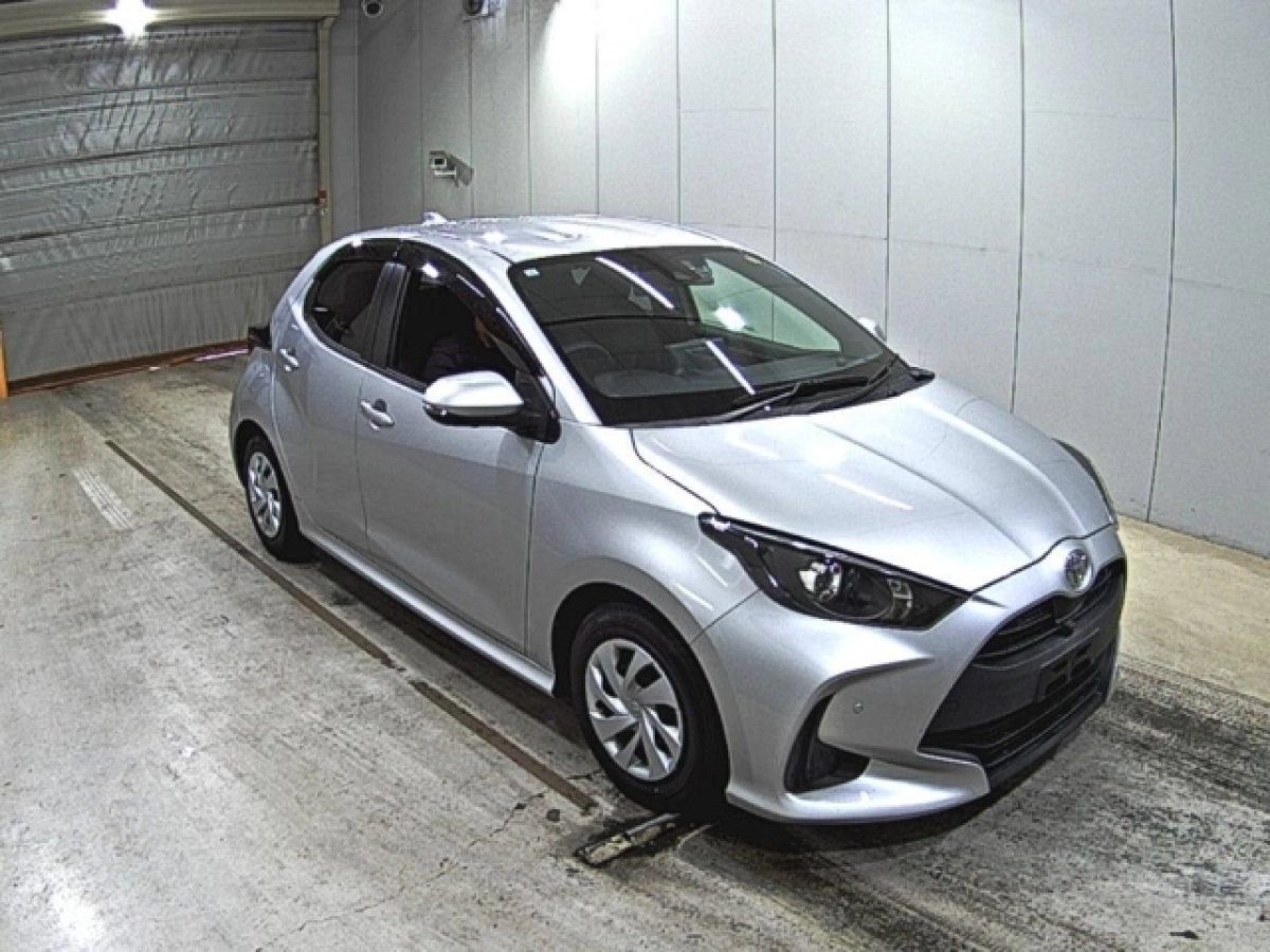 TOYOTA YARIS MXPA10 2021