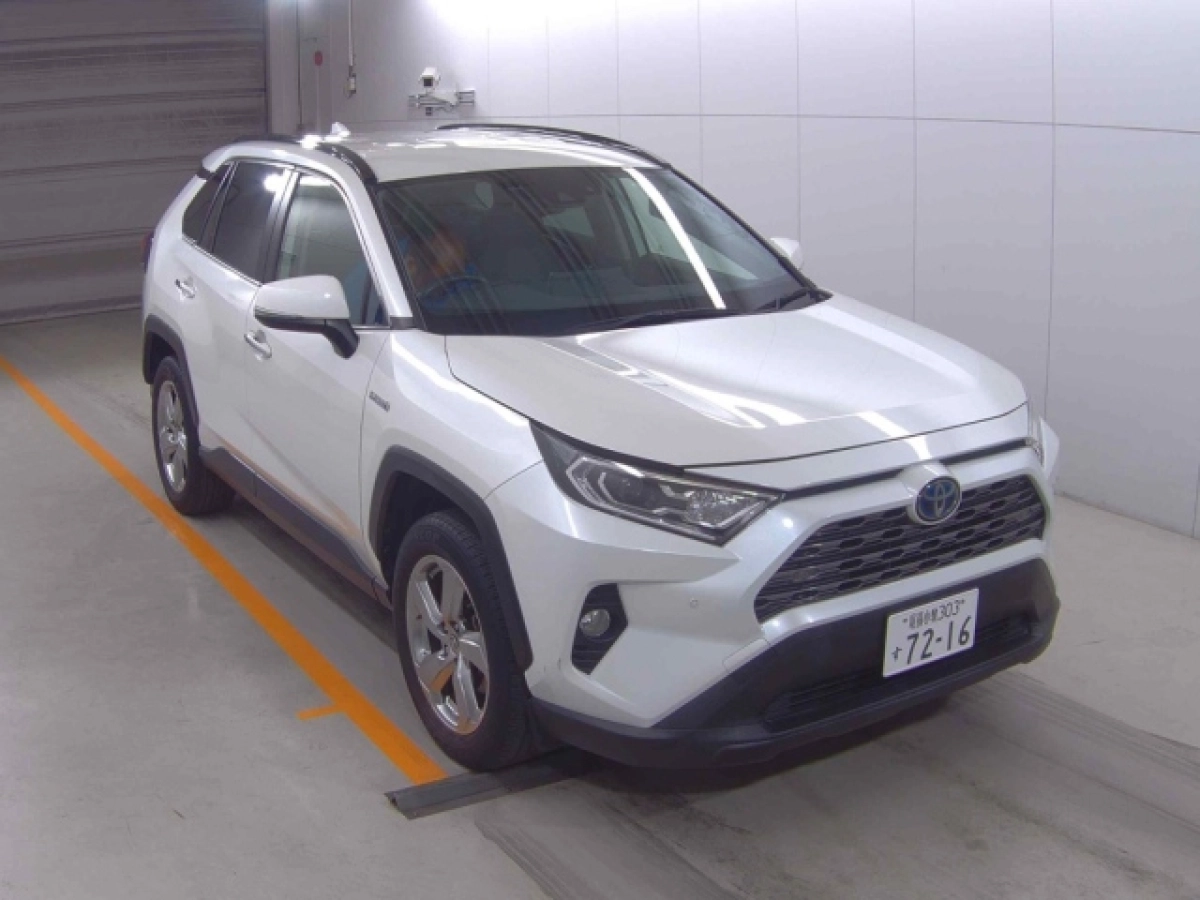 TOYOTA RAV4 AXAH54 2020