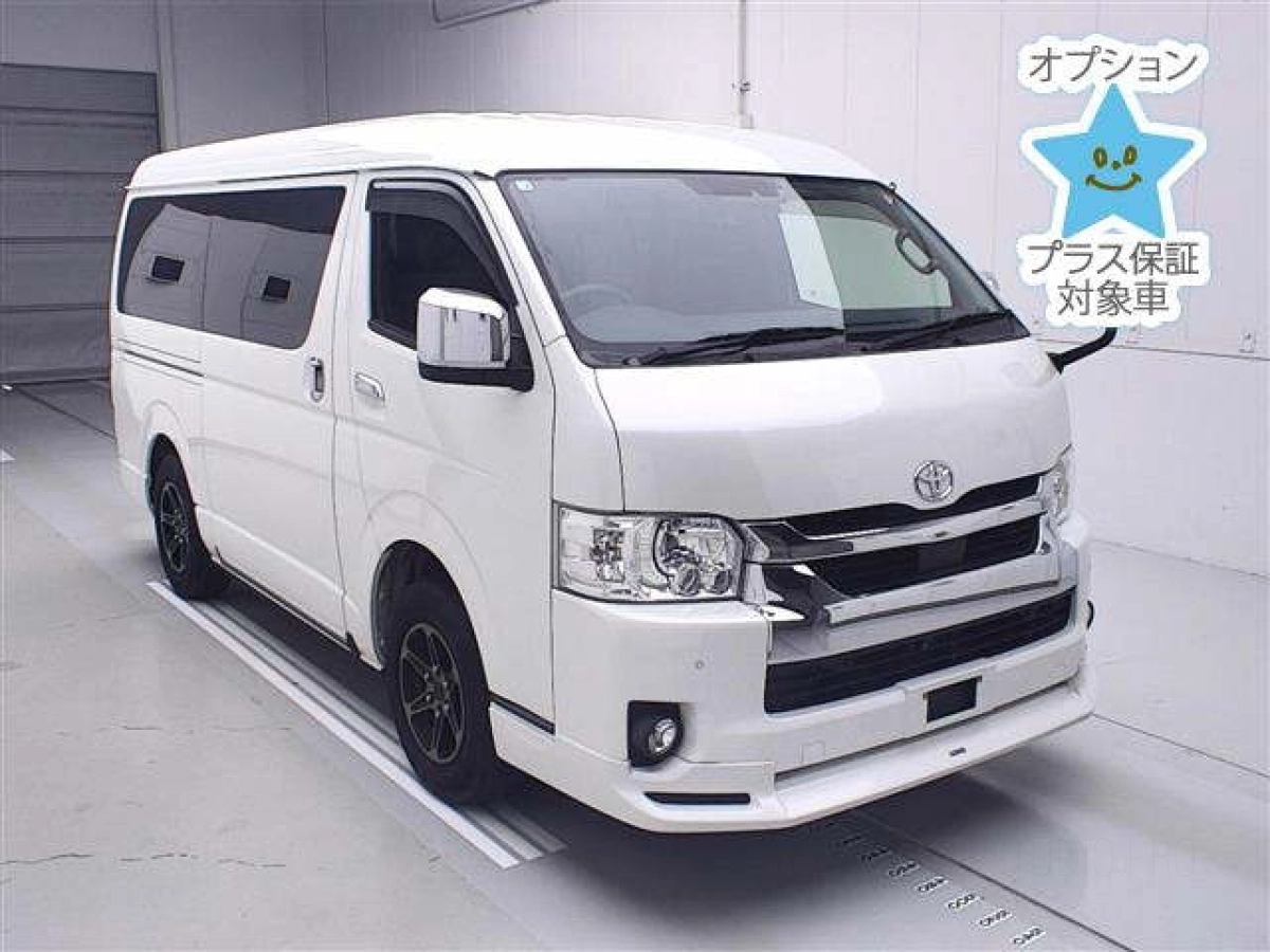 TOYOTA HIACE TRH219W 2020