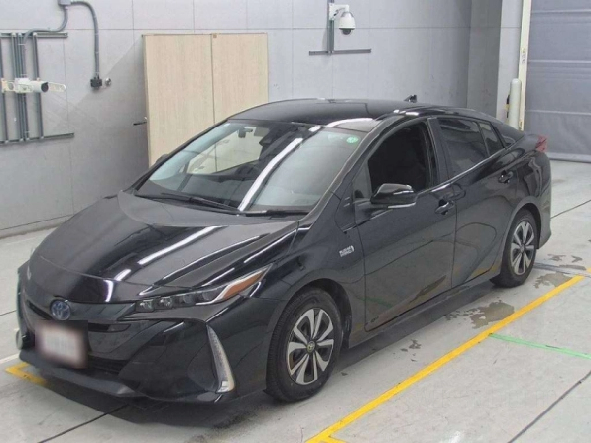 TOYOTA PRIUS PHV ZVW52 2020