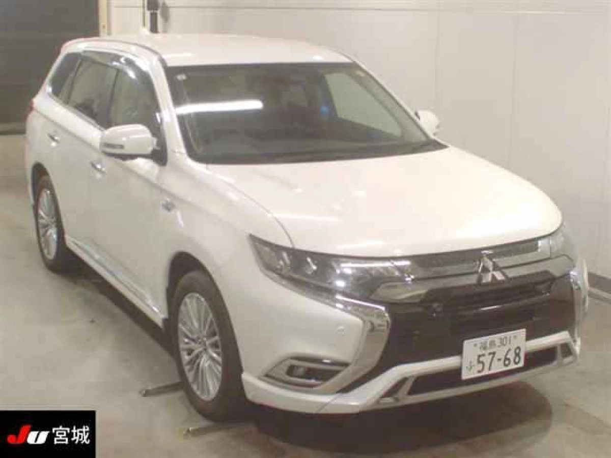MITSUBISHI OUTLANDER PHEV GG3W 2019