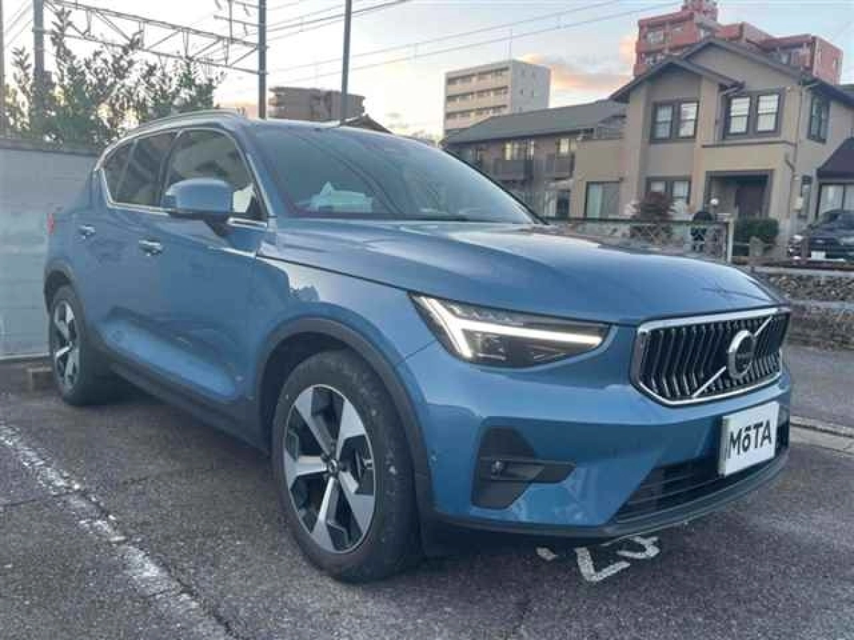 VOLVO XC40 XB420TXCM 2023
