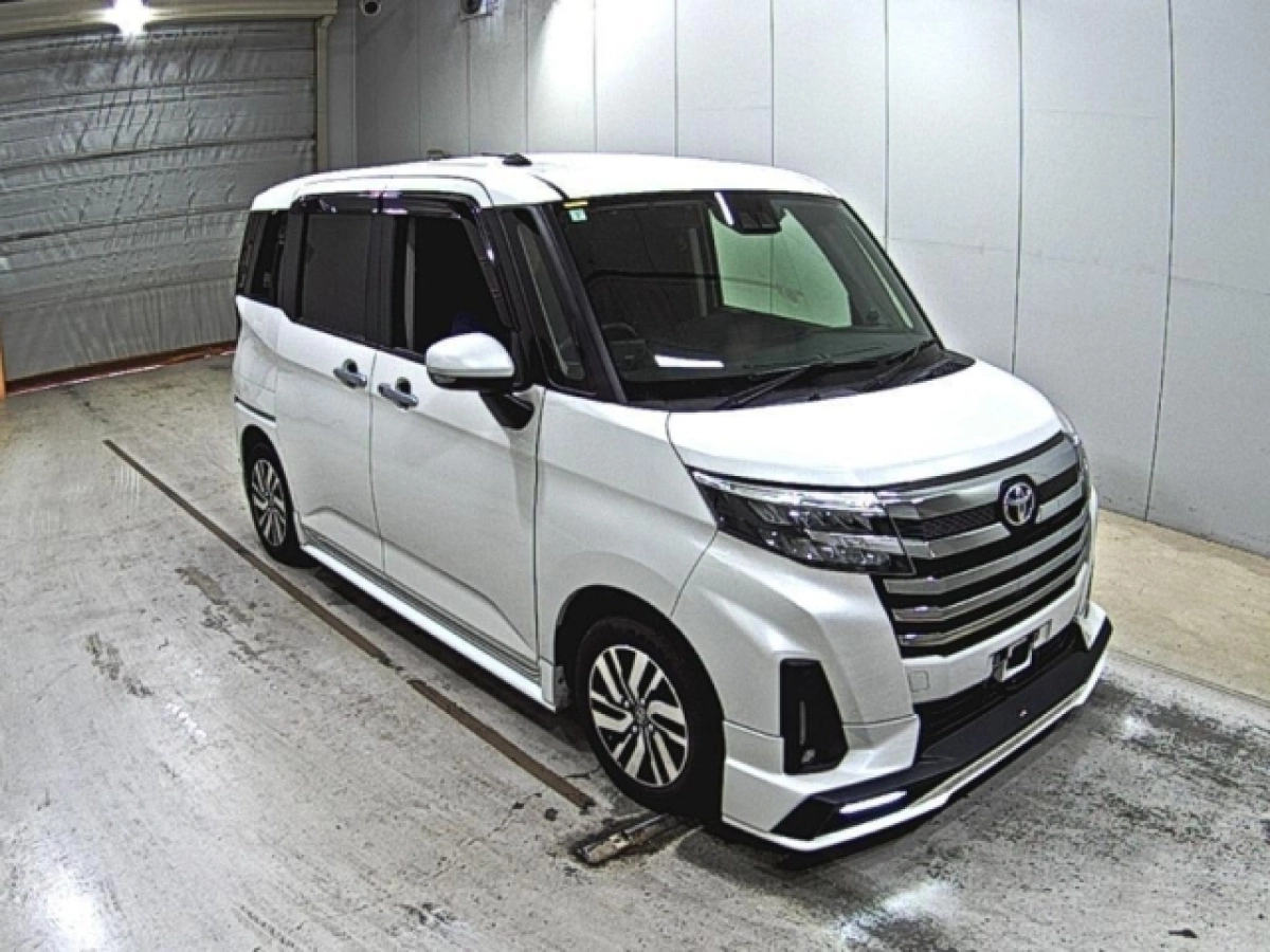 TOYOTA ROOMY M900A 2023