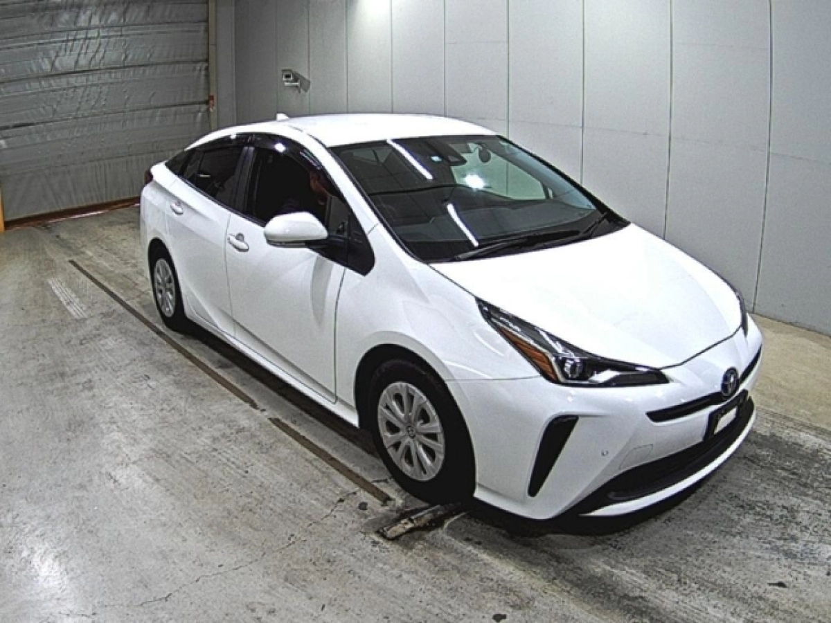 TOYOTA PRIUS ZVW51 2022