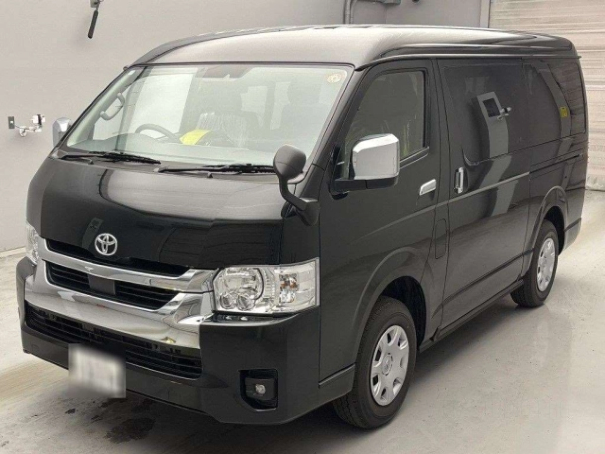 TOYOTA HIACE TRH219W 2025