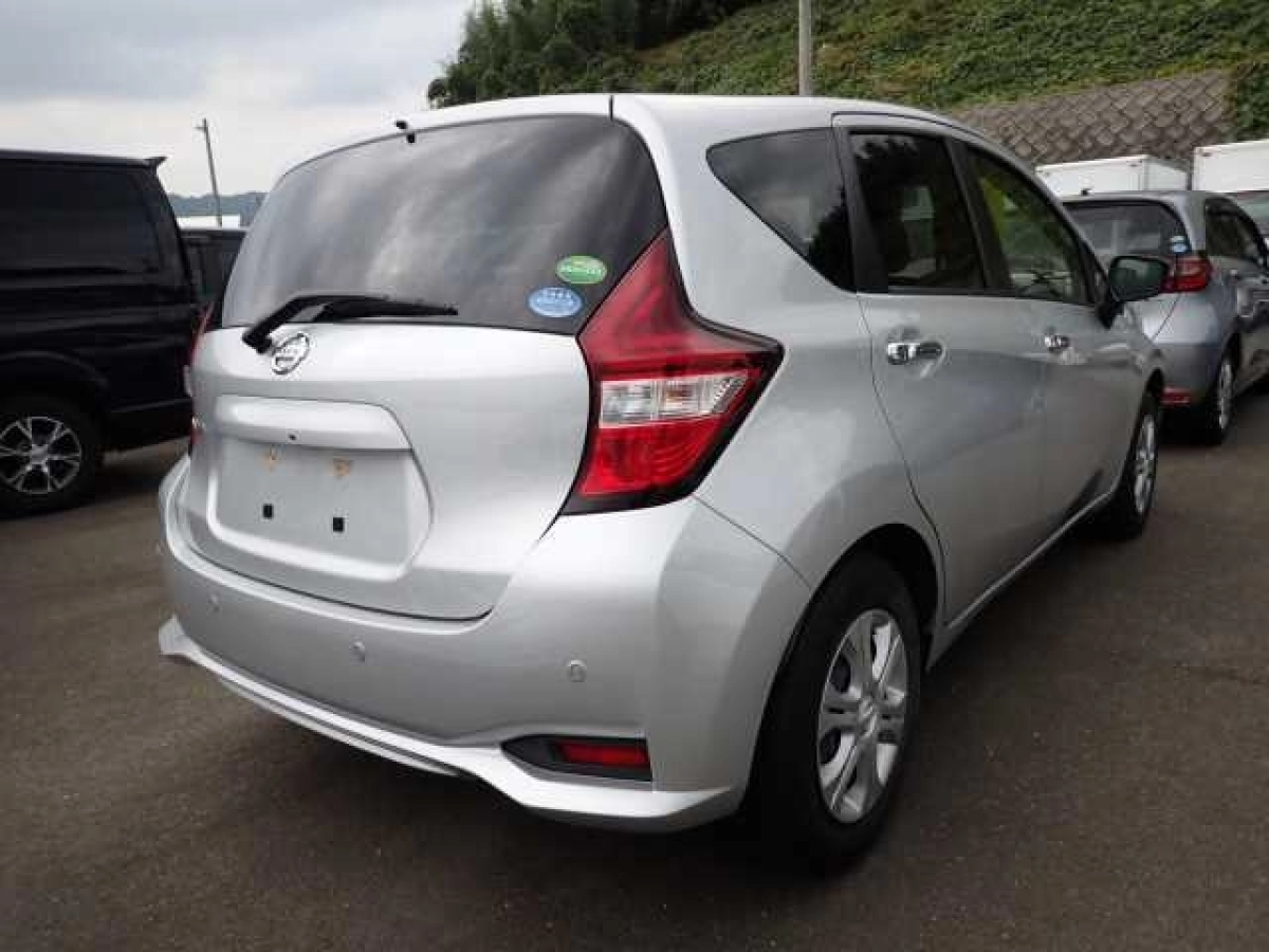NISSAN NOTE