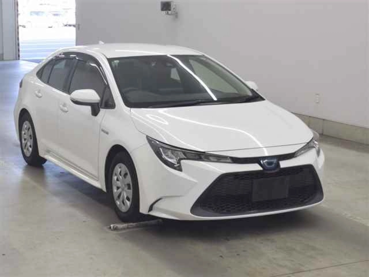 TOYOTA COROLLA ZWE211 2019