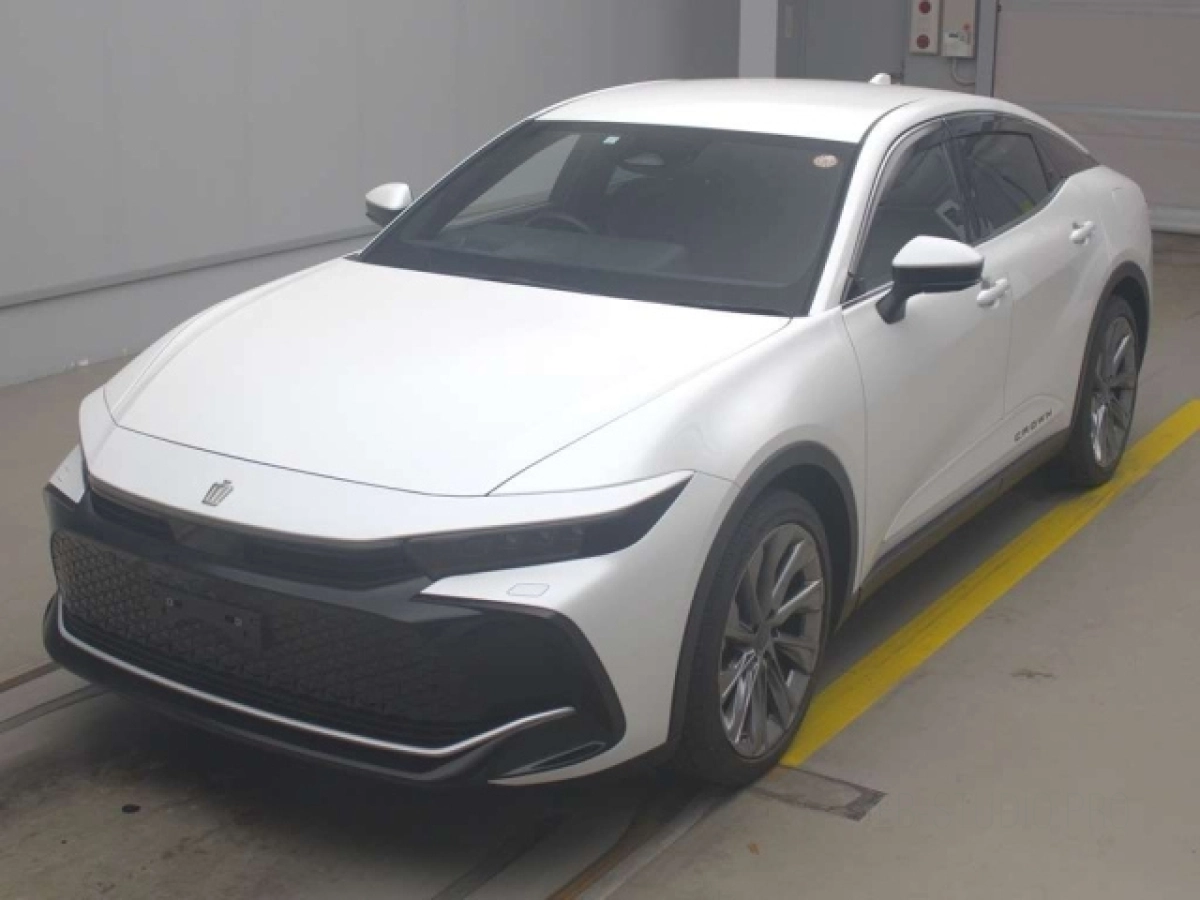 TOYOTA CROWN CROSSOVER AZSH35 2023