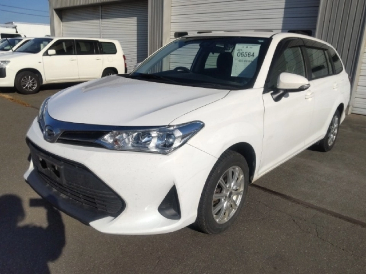 TOYOTA COROLLA FIELDER NZE164G 2020