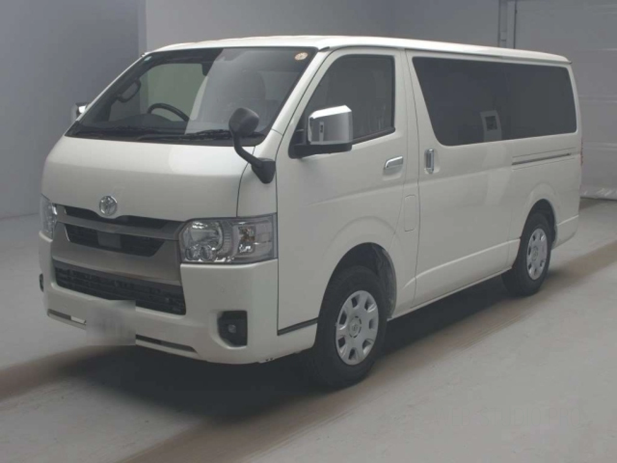 TOYOTA HIACE VAN GDH206V 2025
