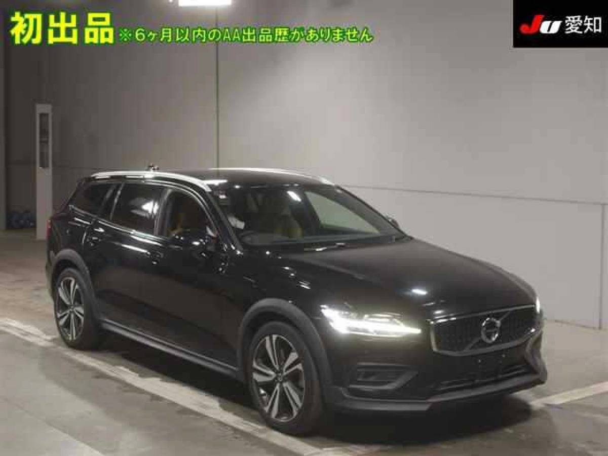 VOLVO V60 ZB420 2021