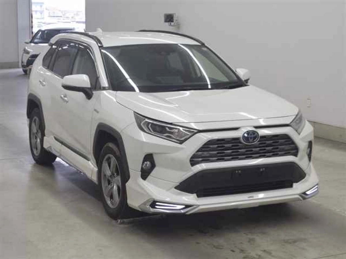 TOYOTA RAV4 AXAH54 2020
