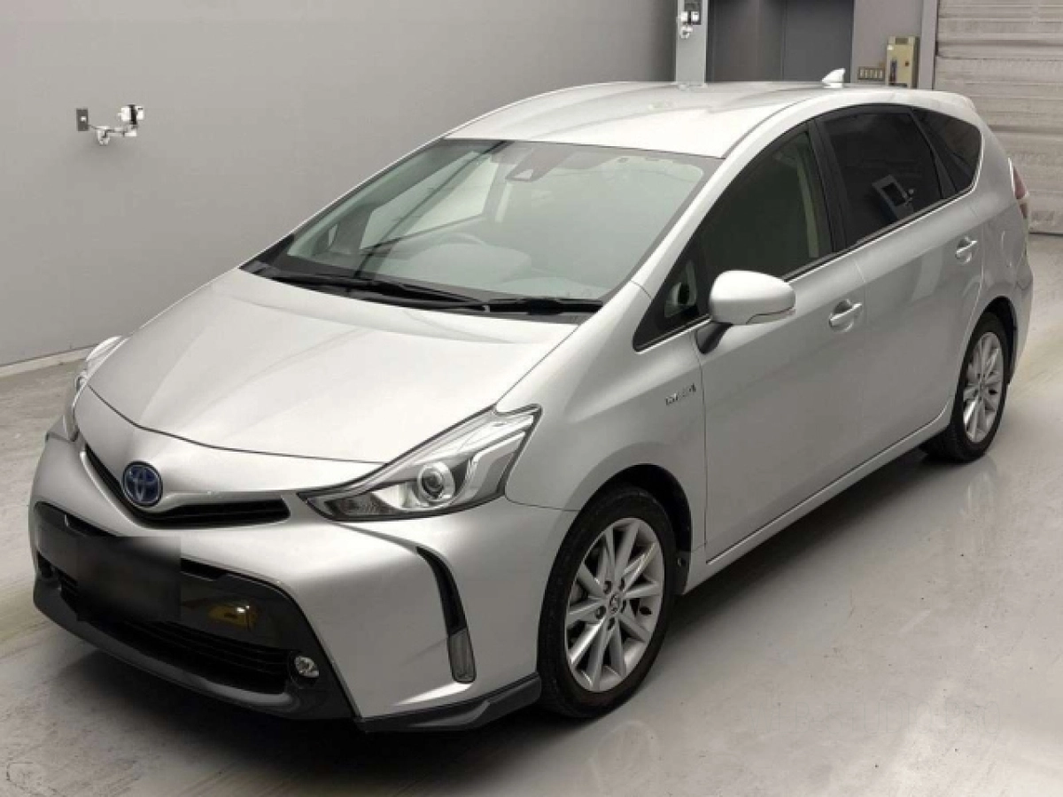 TOYOTA PRIUS ALPHA ZVW41W 2020