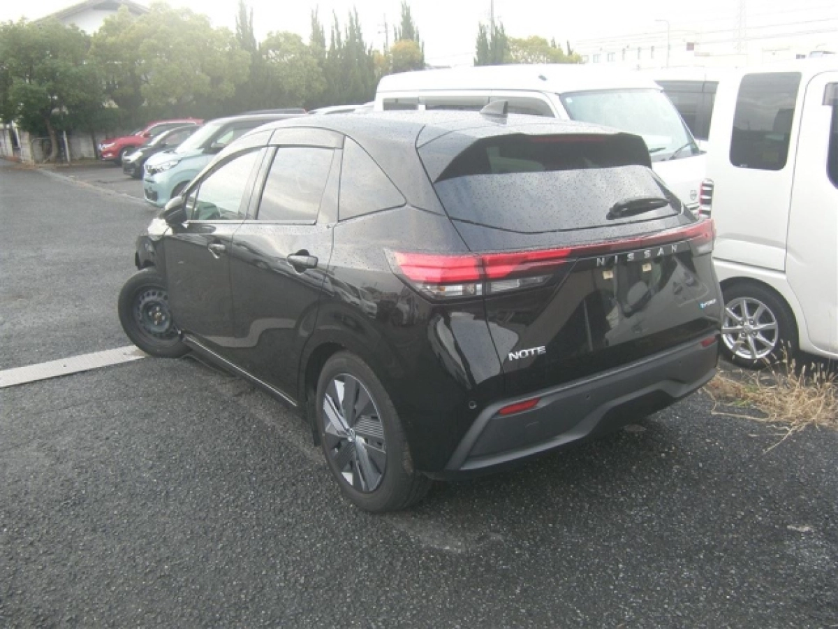 NISSAN NOTE