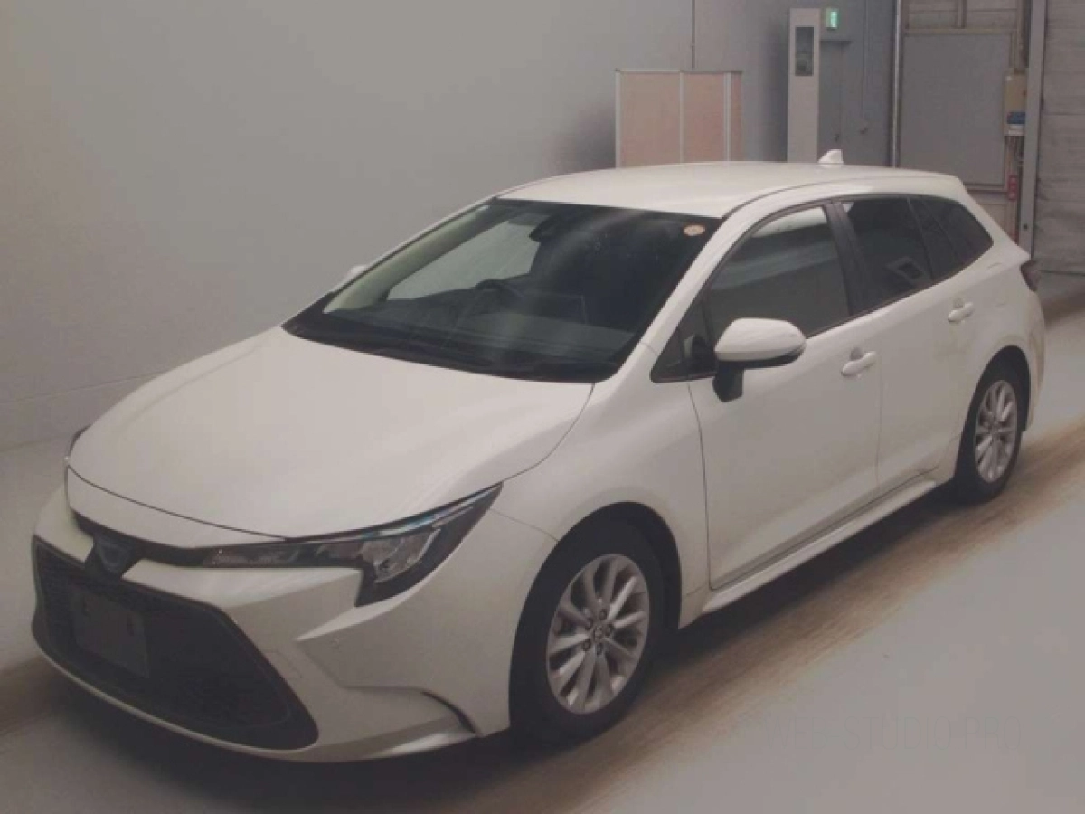 TOYOTA COROLLA TOURING ZWE211W 2021