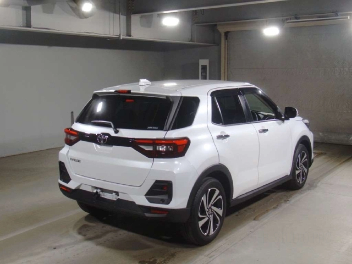 TOYOTA RAIZE