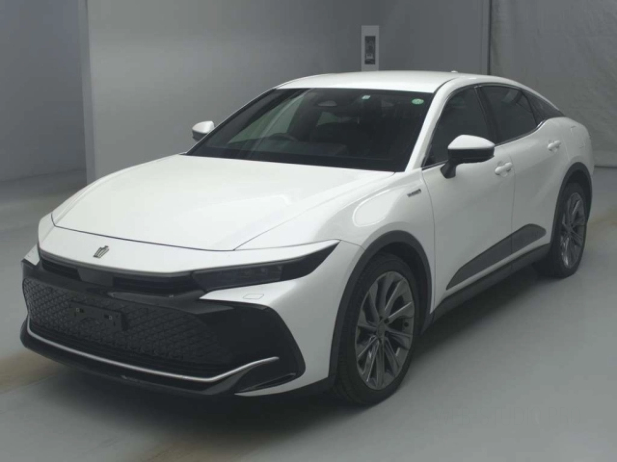 TOYOTA CROWN CROSSOVER AZSH35 2022