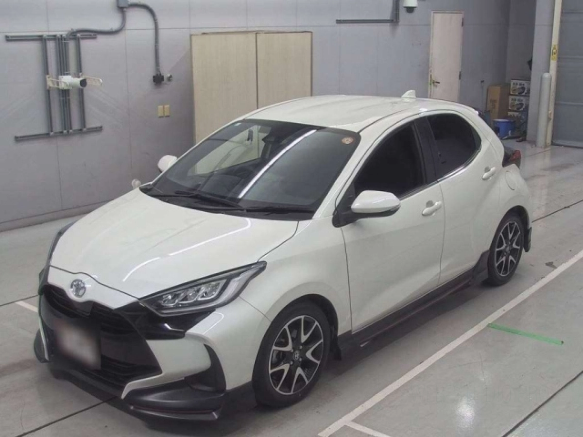 TOYOTA YARIS MXPA10 2021