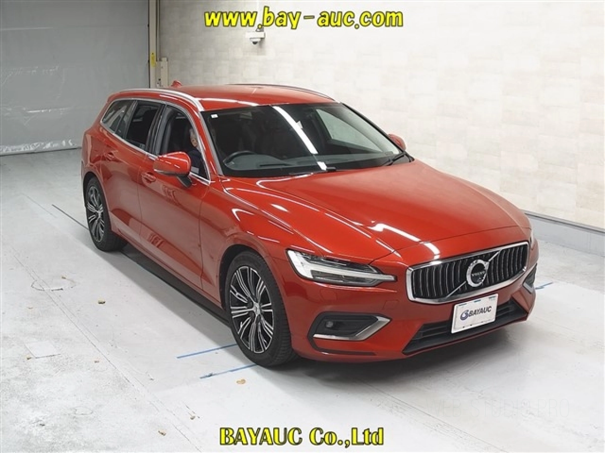 VOLVO V60 ZB420 2020