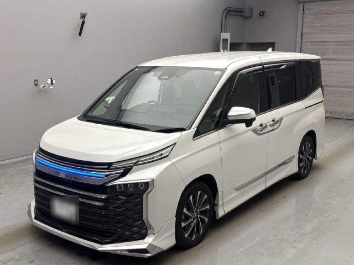 TOYOTA VOXY ZWR90W 2022