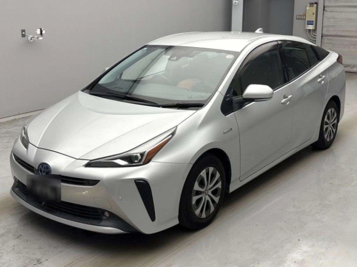 TOYOTA PRIUS ZVW51 2019