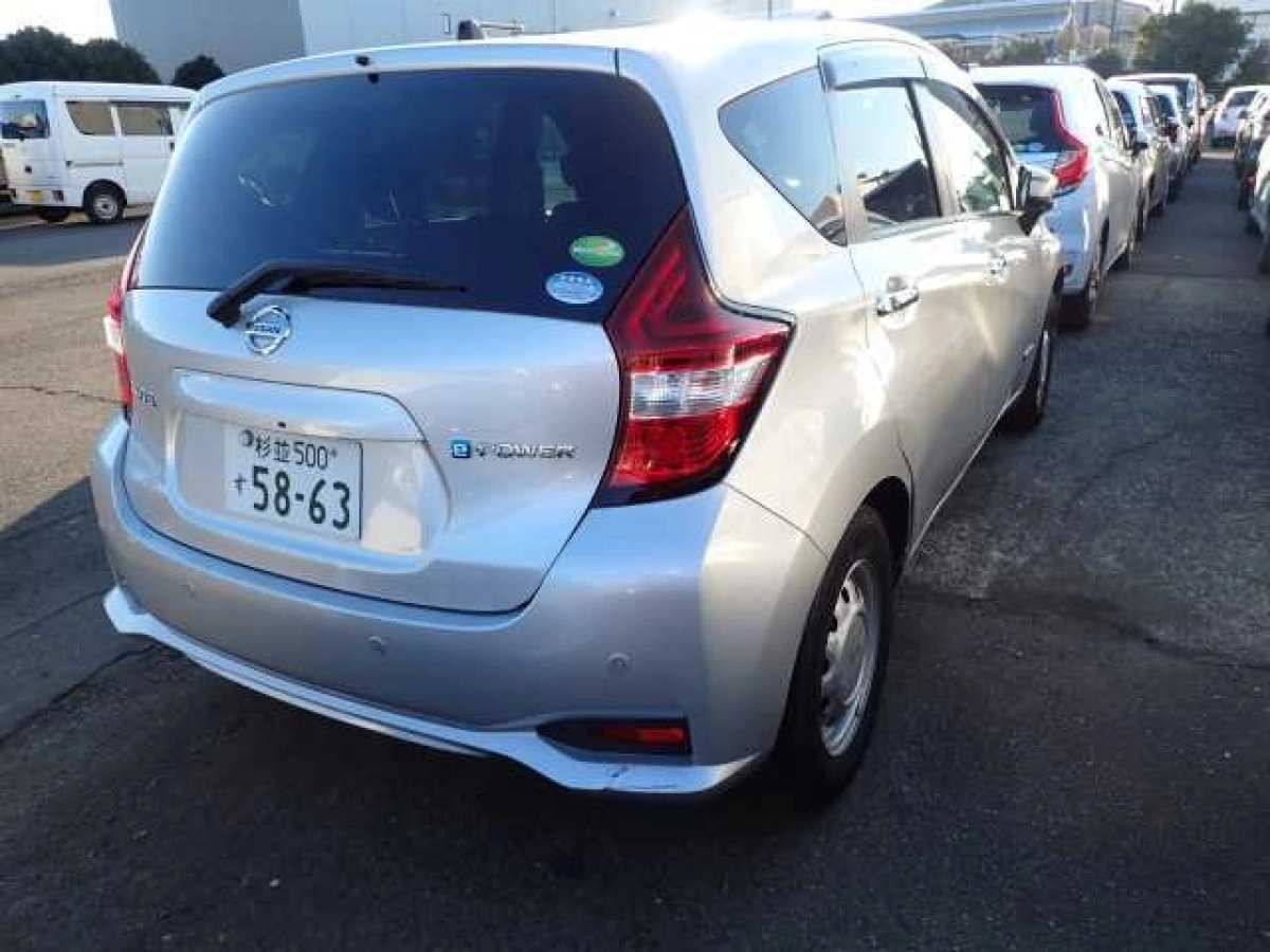 NISSAN NOTE