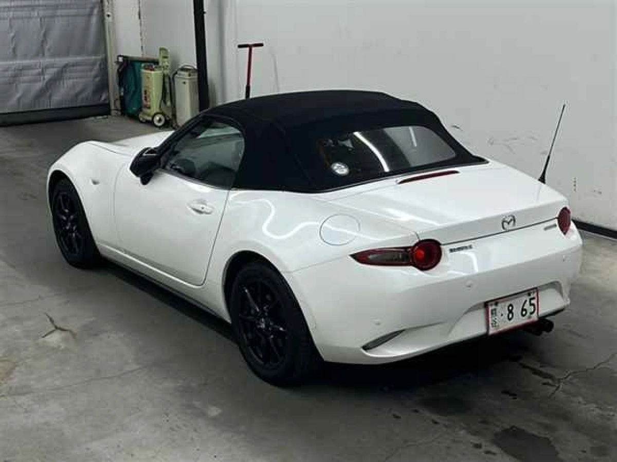 MAZDA ROADSTER
