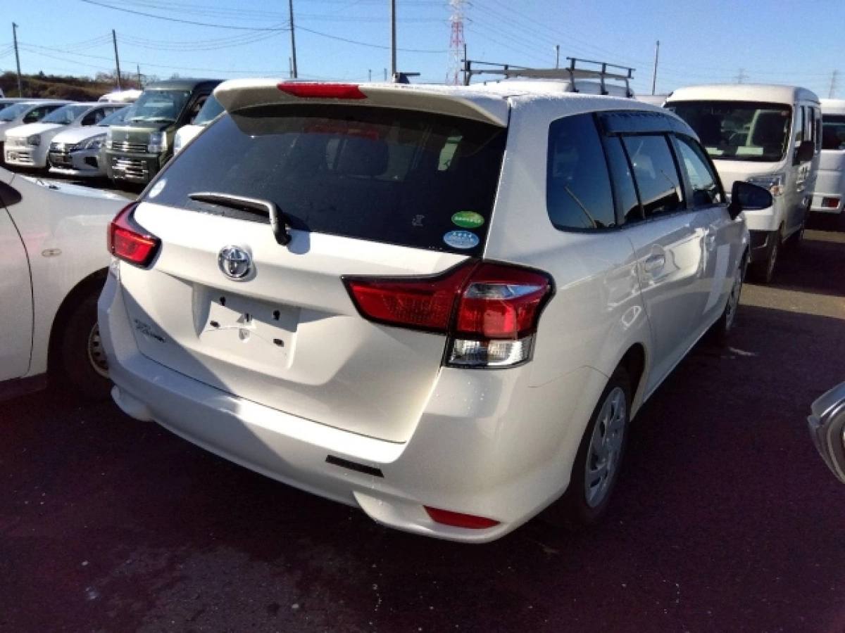 TOYOTA COROLLA FIELDER