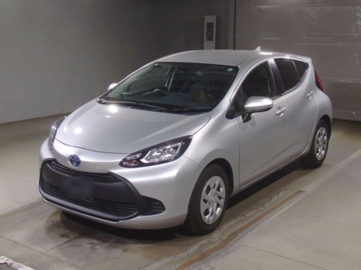 TOYOTA AQUA MXPK11 2021