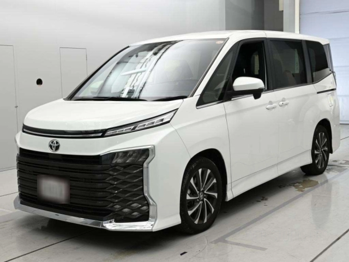 TOYOTA VOXY MZRA90W 2024