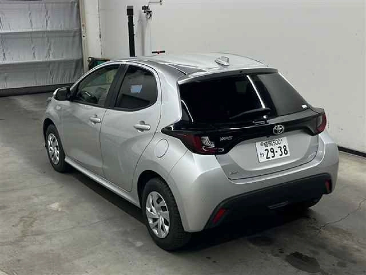 TOYOTA YARIS