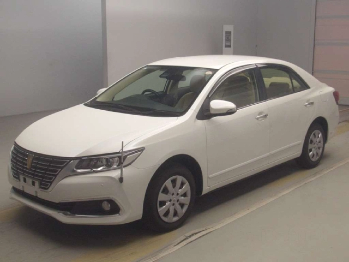 TOYOTA PREMIO ZRT260 2019