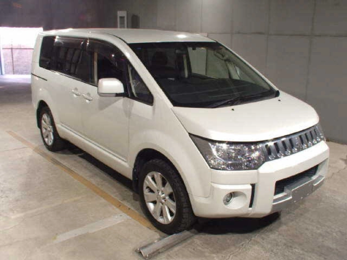 MITSUBISHI DELICA D5 CV1W 2019
