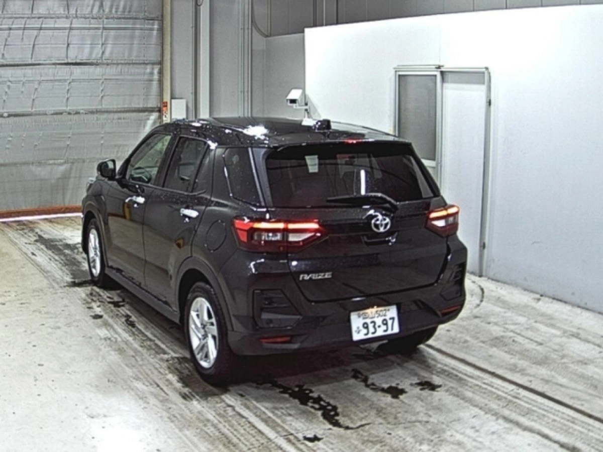 TOYOTA RAIZE