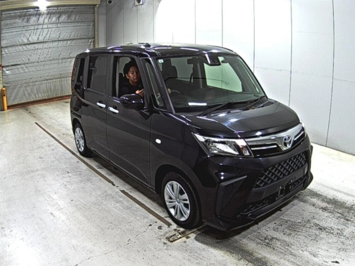 TOYOTA ROOMY M900A 2023