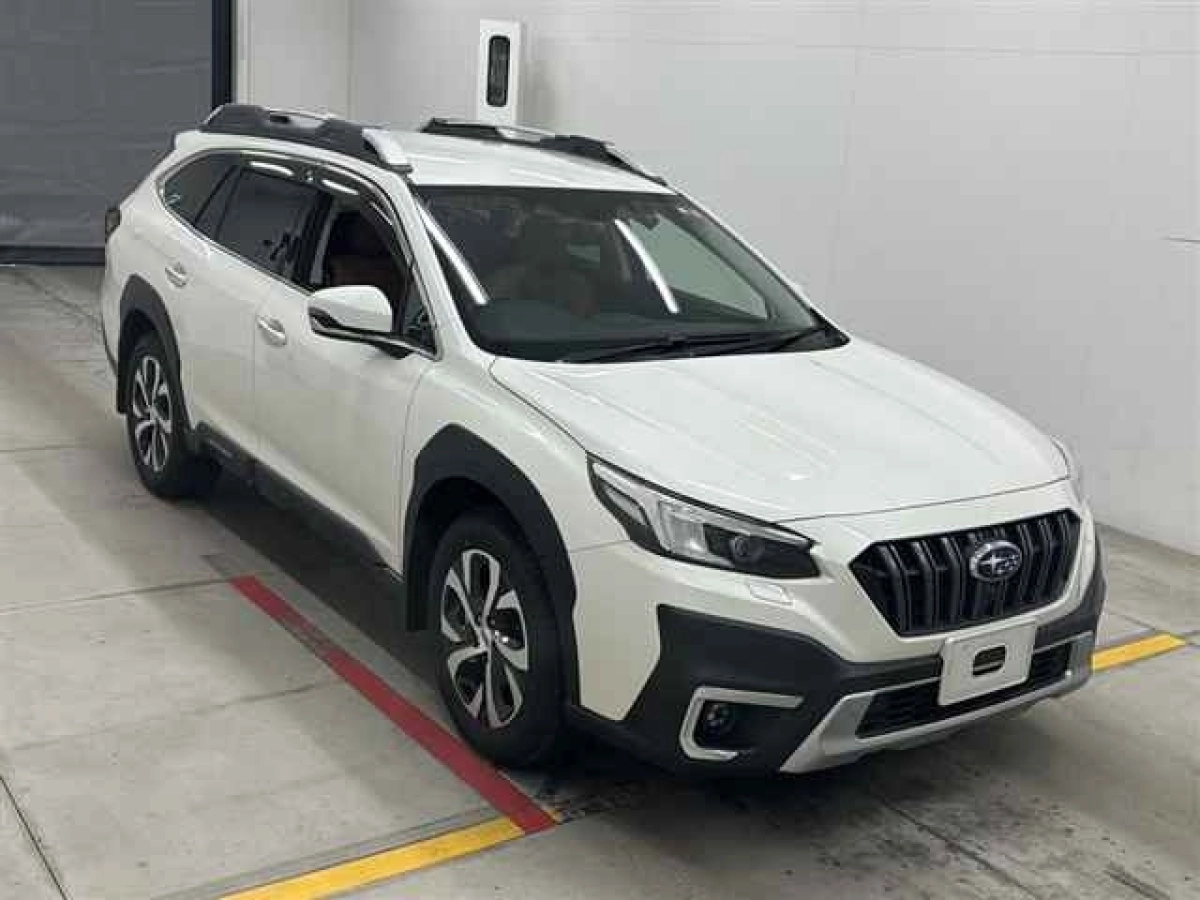 SUBARU LEGACY OUTBACK BT5 2023