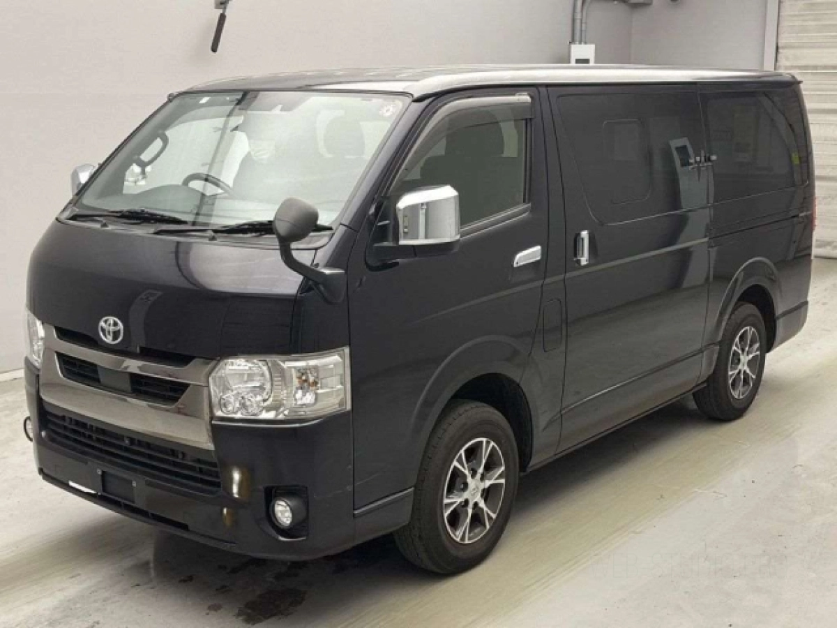 TOYOTA HIACE VAN GDH206V 2021