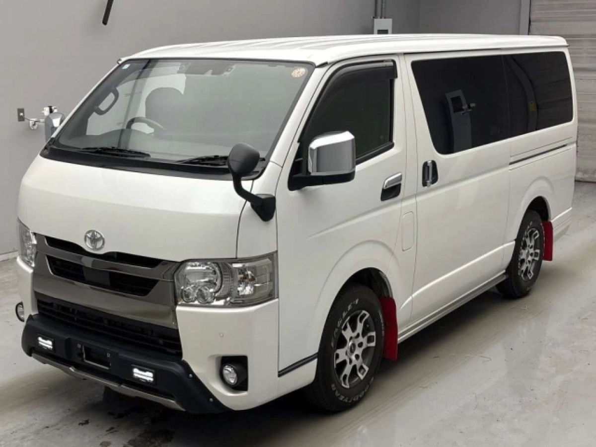 TOYOTA HIACE VAN TRH200V 2021
