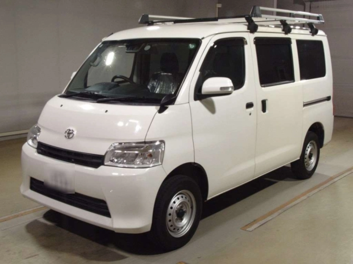 TOYOTA TOWN ACE VAN