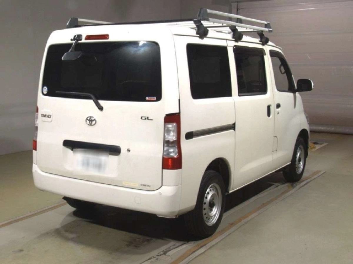 TOYOTA TOWN ACE VAN