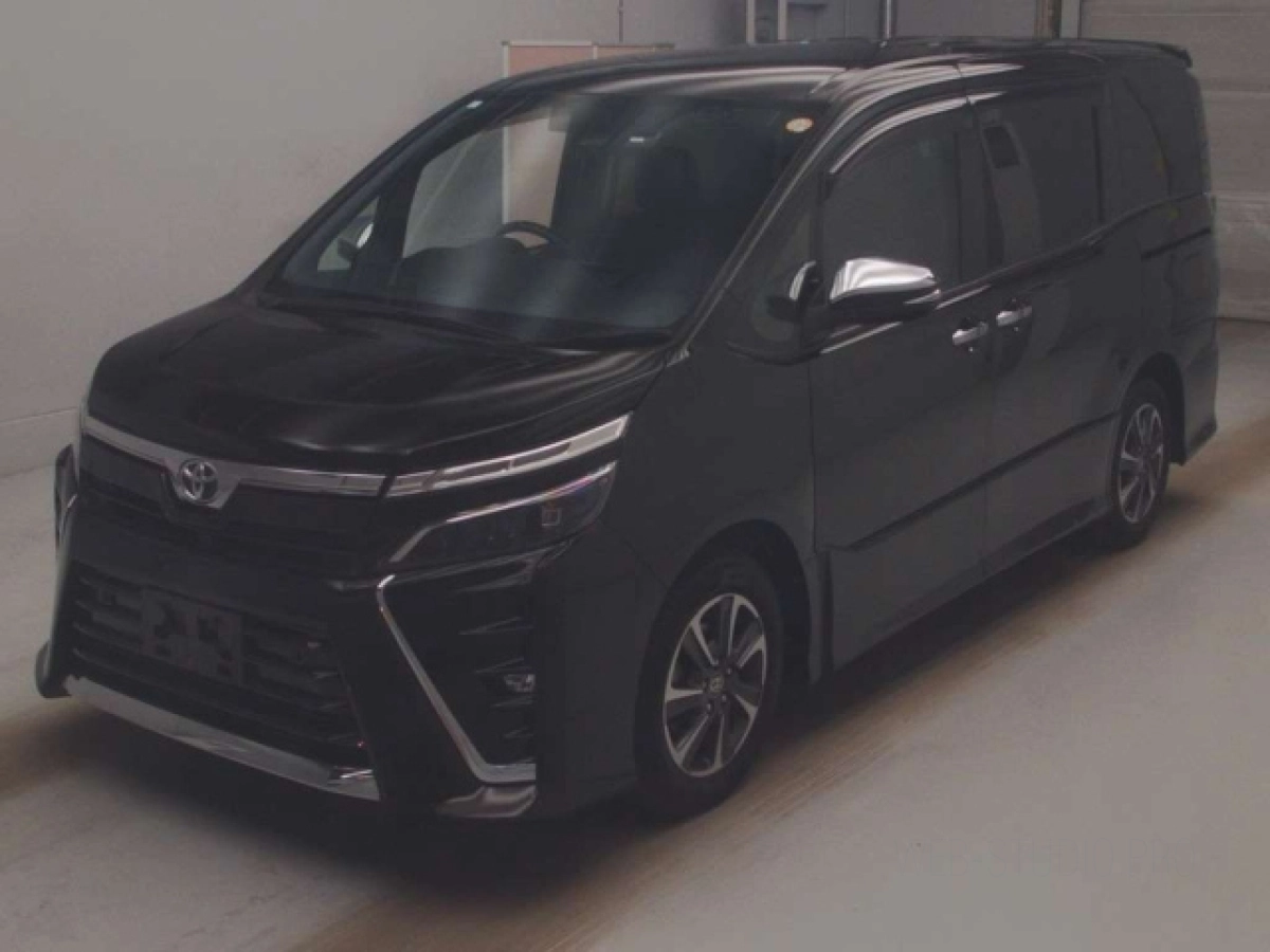 TOYOTA VOXY ZRR80W 2021