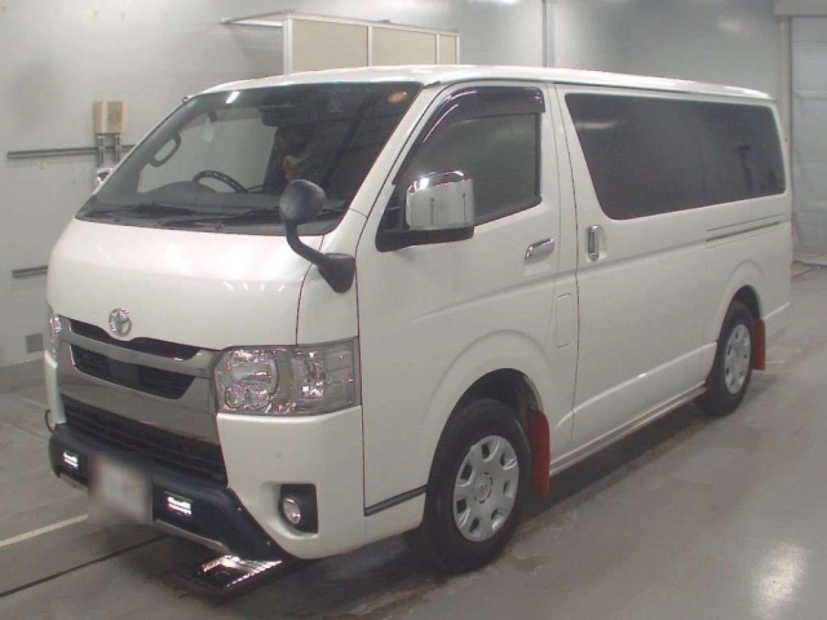 TOYOTA HIACE VAN GDH206V 2021