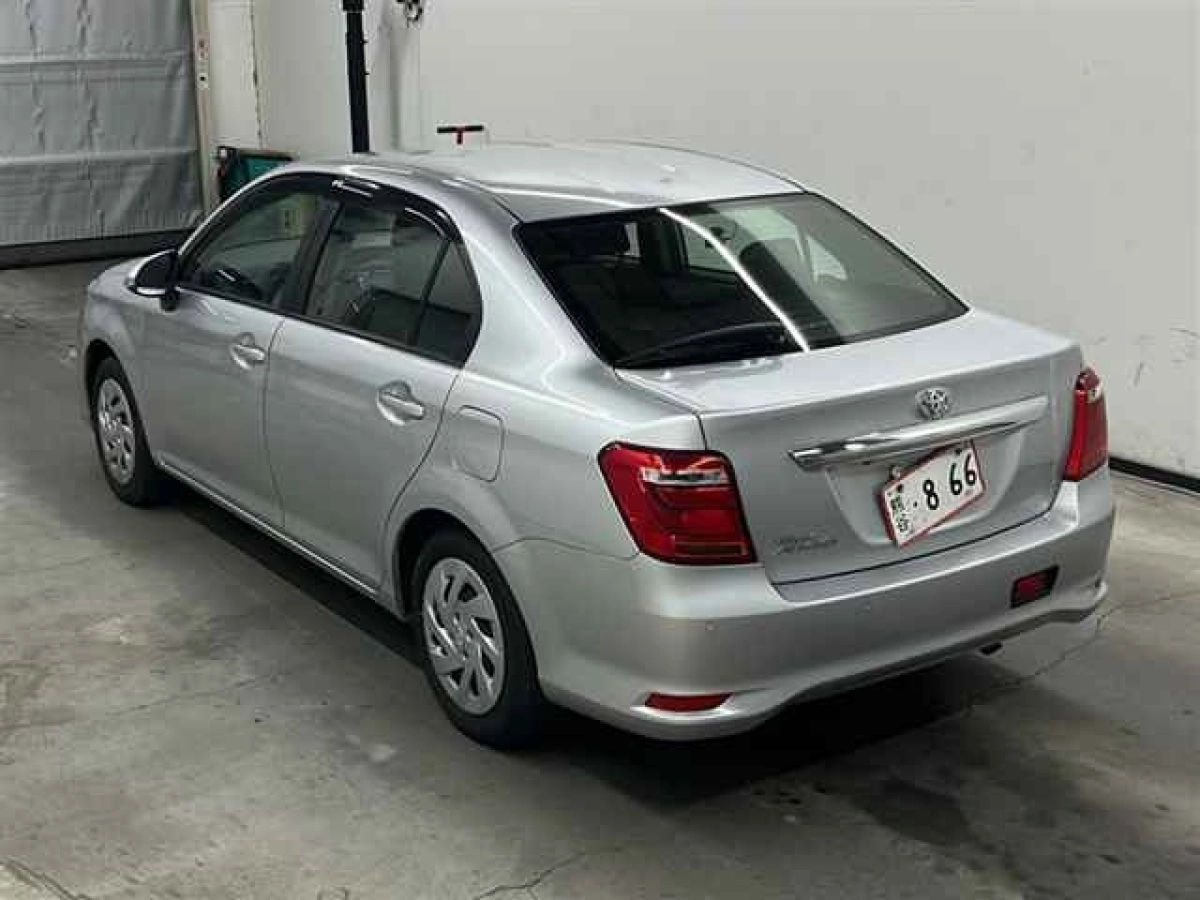 TOYOTA COROLLA AXIO