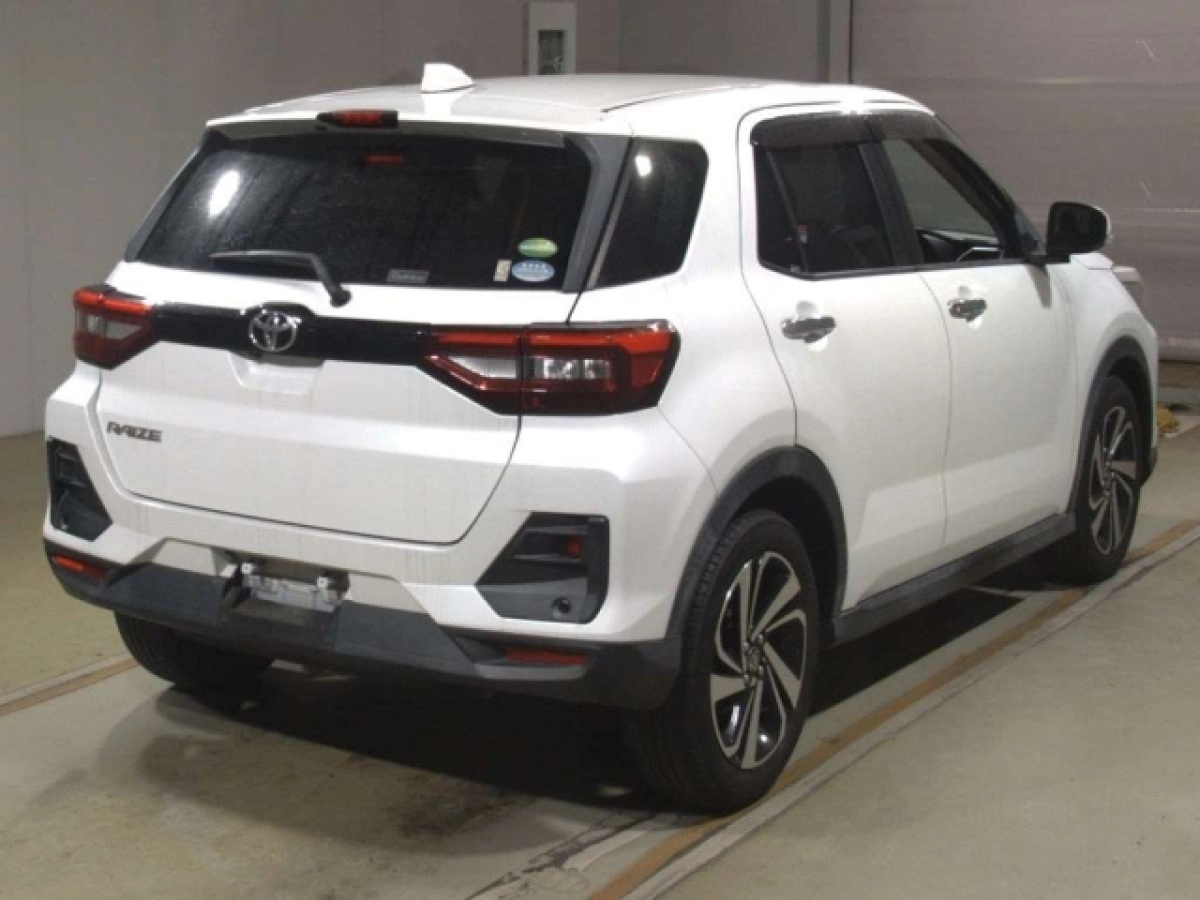 TOYOTA RAIZE