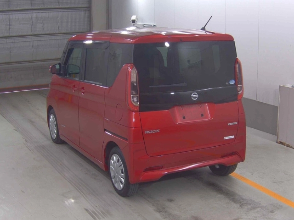 NISSAN ROOX